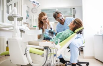 What to Expect from a Professional Dental Clinic?