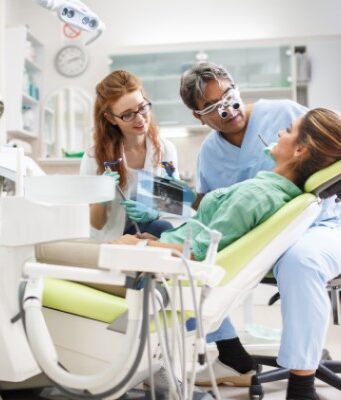 What to Expect from a Professional Dental Clinic?