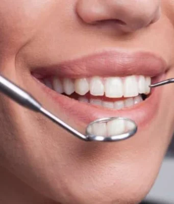 5 Reasons Families Choose Dentists Who Provide Both General And Cosmetic Services